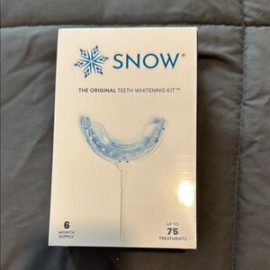 Snow Teeth Whitening Kit